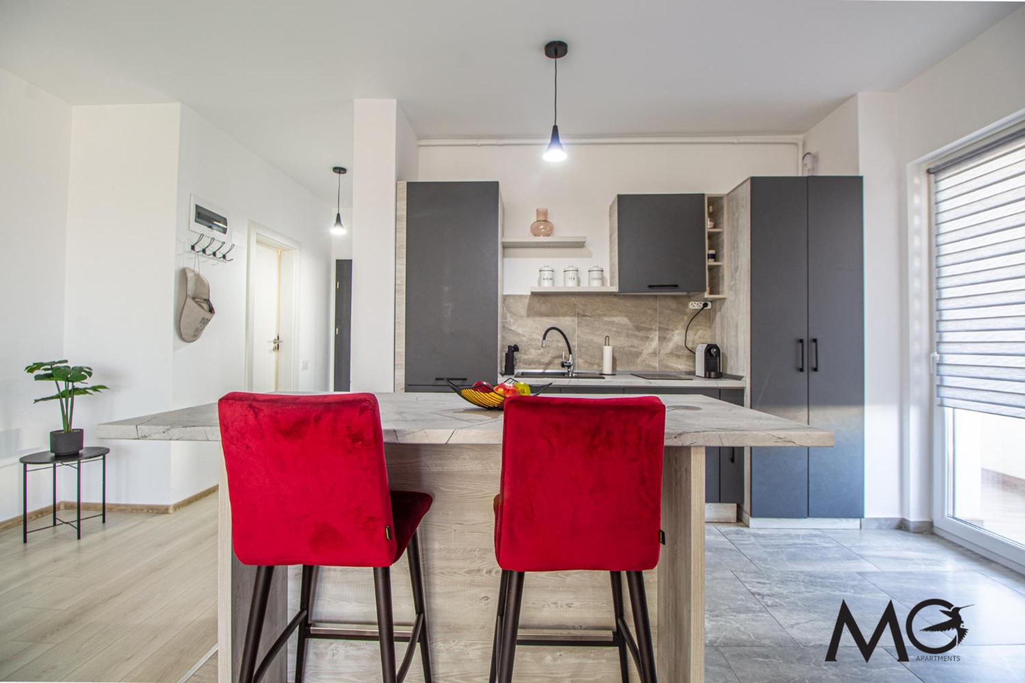 Apartament Mohost Two - Luxe Retreat With Mountain Views