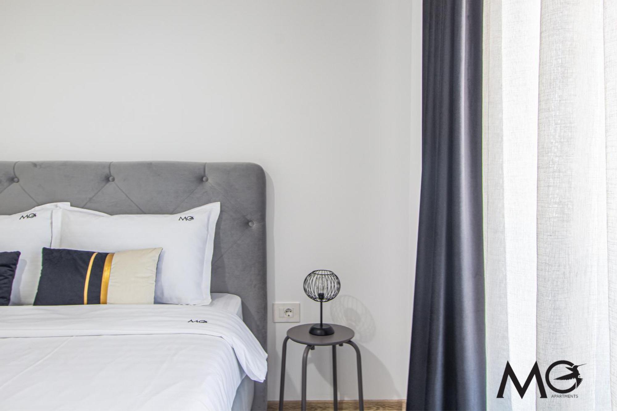 Mohost Two - Luxe Retreat With Mountain Views *