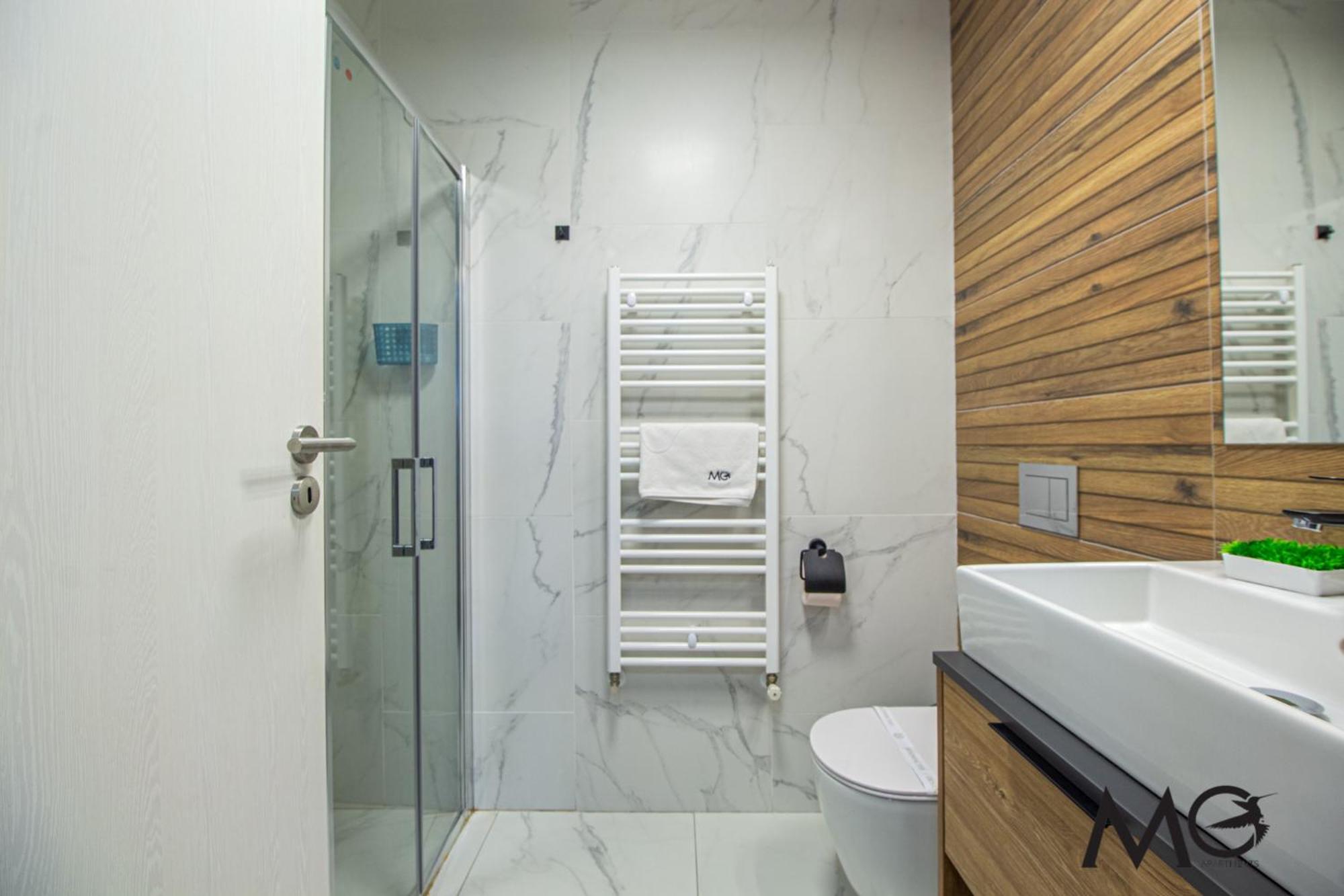 Mohost Two - Luxe Retreat With Mountain Views Brașov